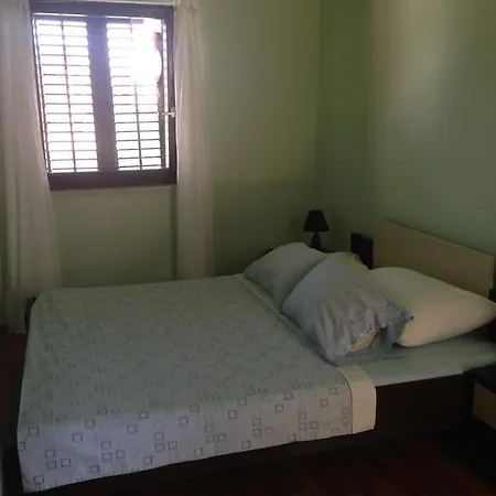 克里斯蒂娜别墅公寓 *