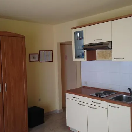 克里斯蒂娜别墅公寓